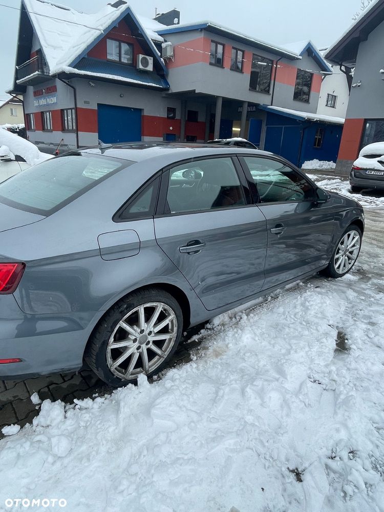 Audi A3 Limousine 40 TFSI Quattro S tronic - 5