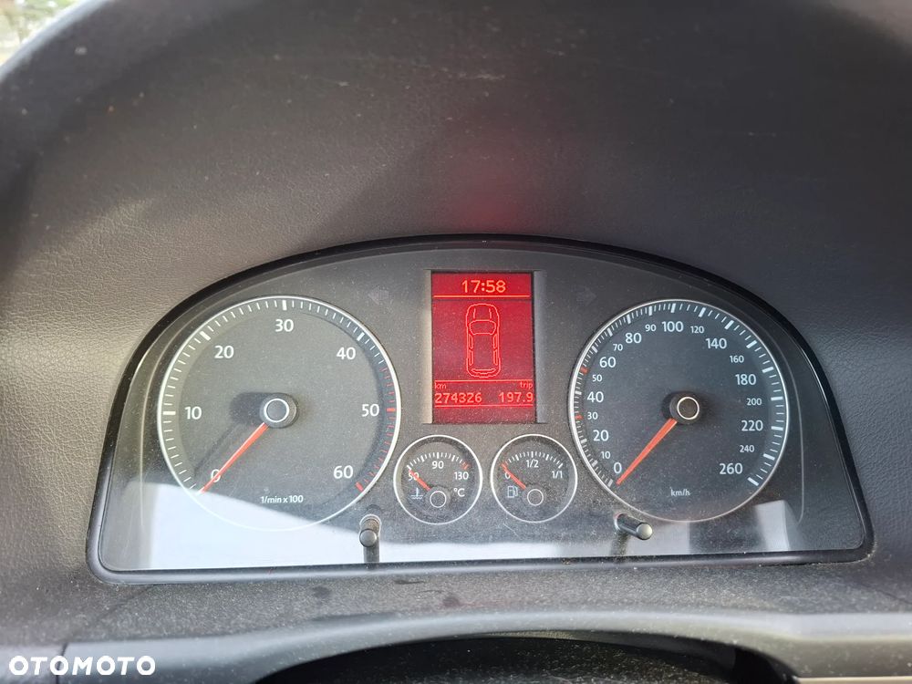 Volkswagen Touran 2.0 TDI DPF Cross DSG - 11