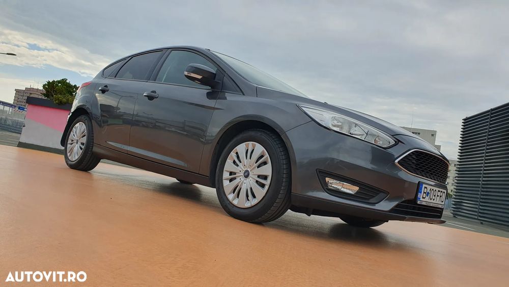 Ford Focus 1.0 EcoBoost Trend Edition - 37