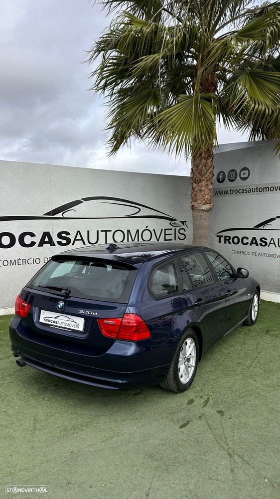 BMW 320 d Touring - 10