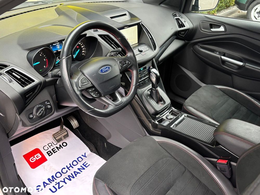 Ford Kuga 2.0 TDCi AWD ST-Line - 11