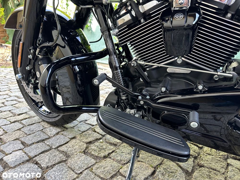 Harley-Davidson Touring Road Glide - 7