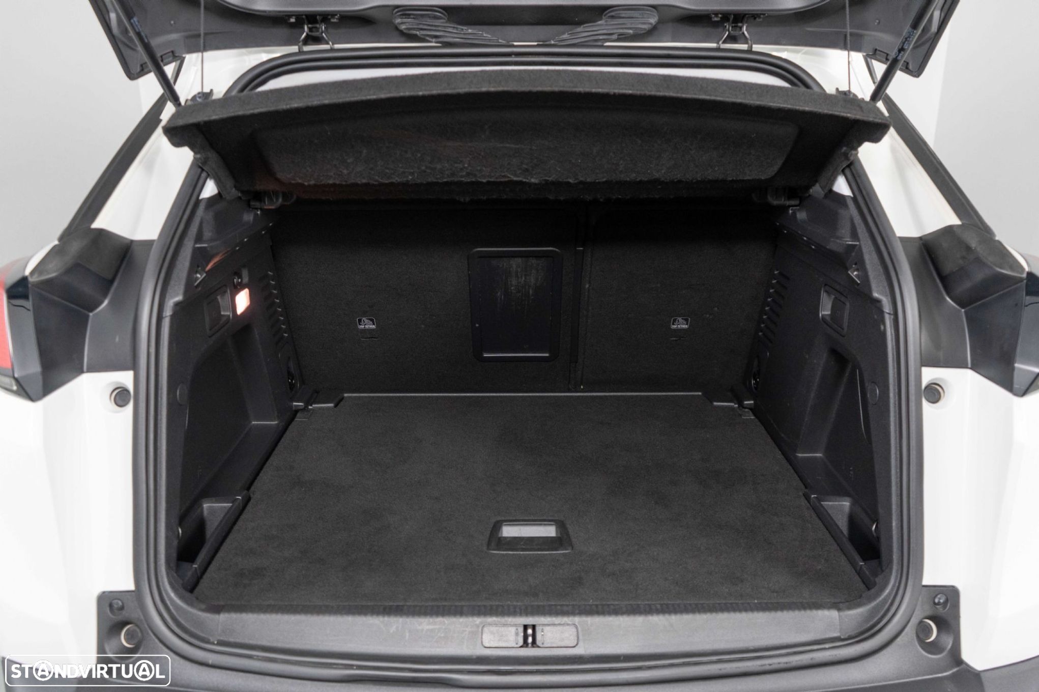 Peugeot 3008 1.2 PureTech Active - 12