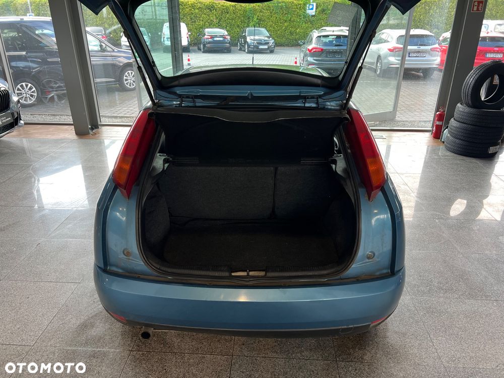 Ford Focus 1.6 Trend - 12