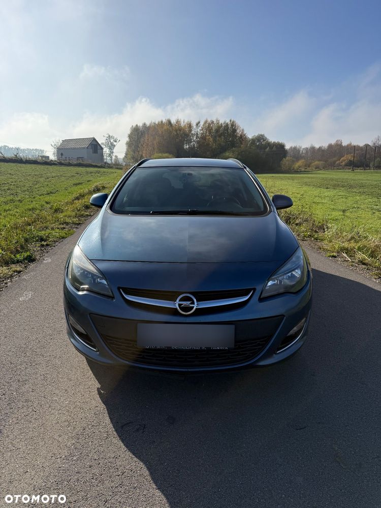 Opel Astra 2013 photo 4