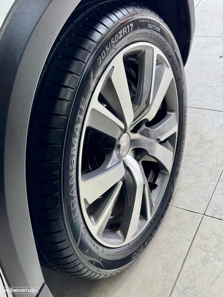 Peugeot 2008 1.2 PureTech Crossway EAT6 - 4