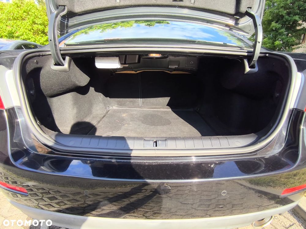 Renault Latitude - 18