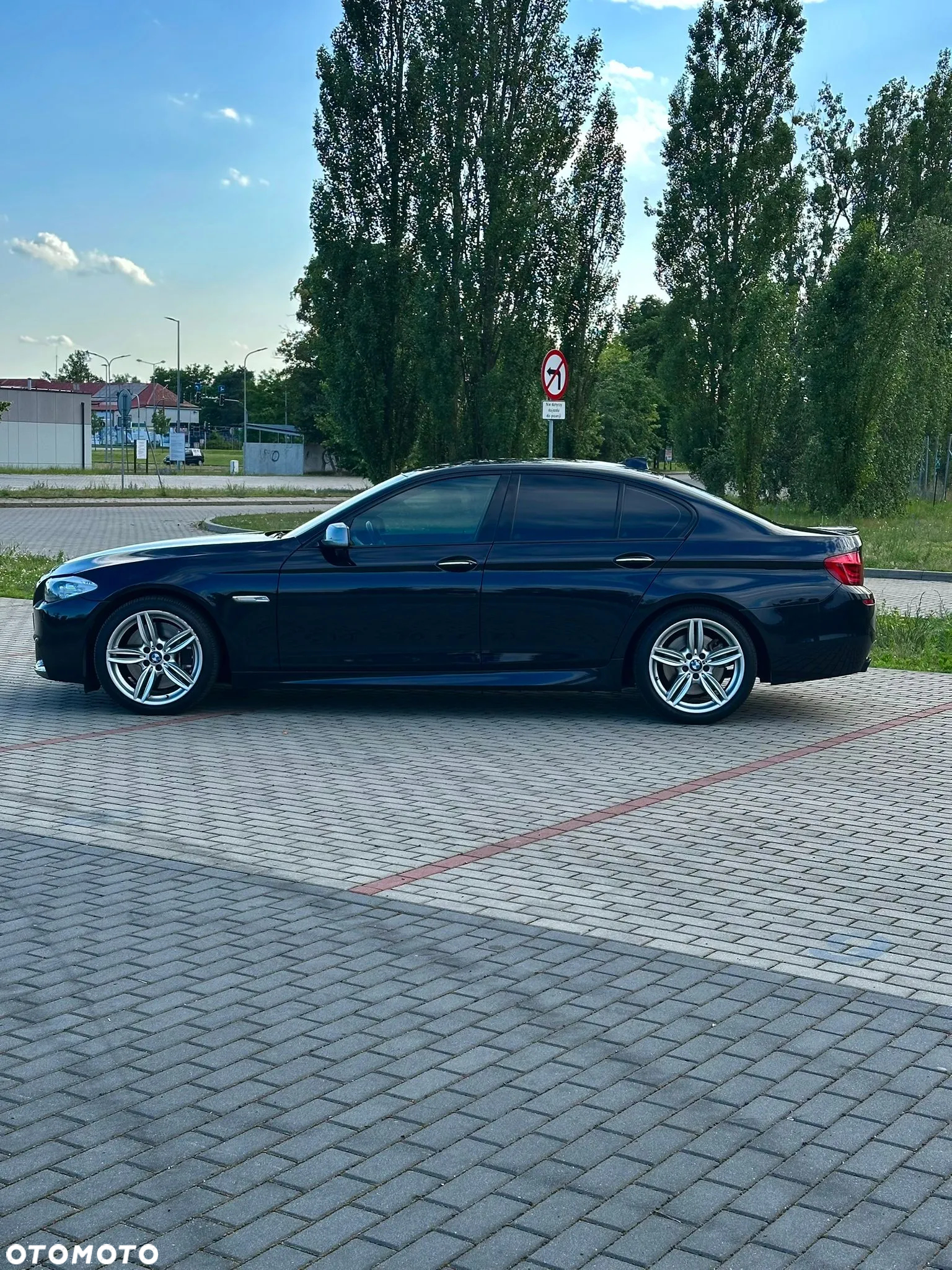 BMW Seria 5 M550d xDrive - 21