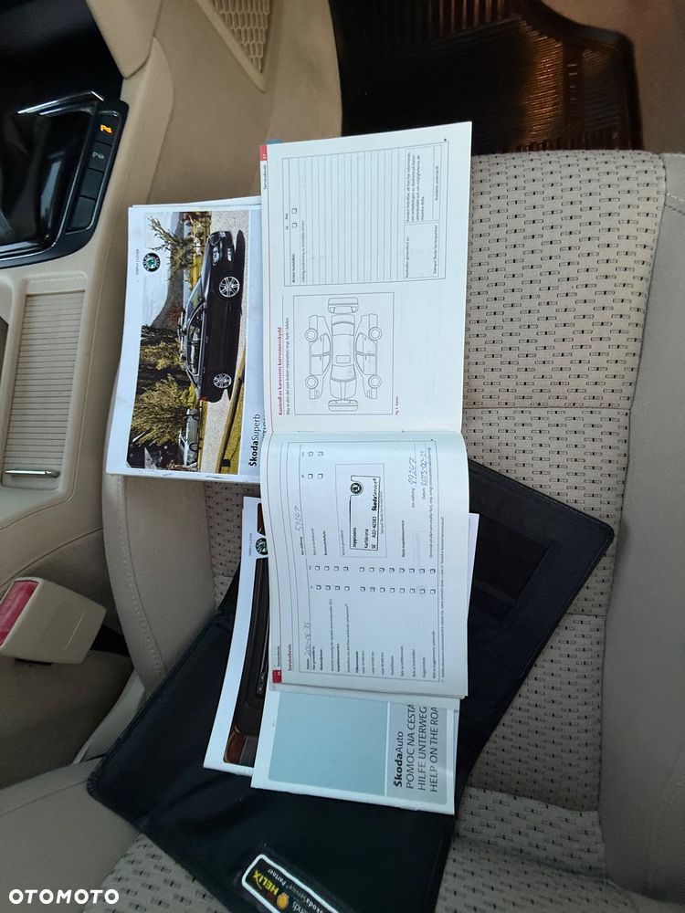 Skoda Superb 2.0 TDI Business DSG - 27