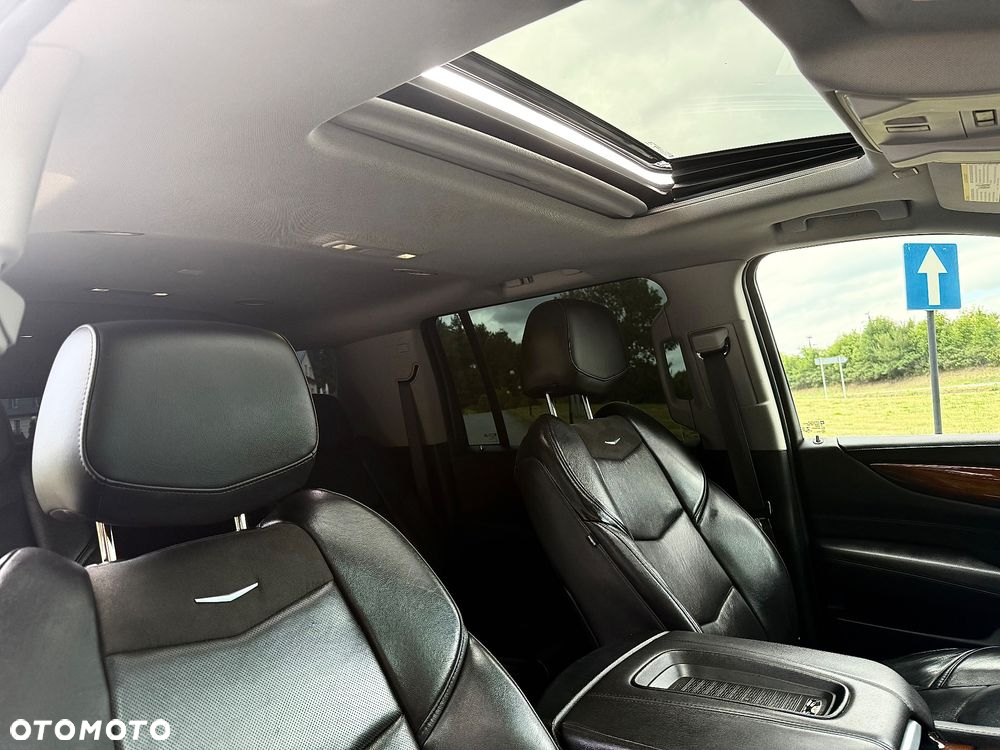 Cadillac Escalade ESV 6.2 V8 AWD AT Platinum - 12