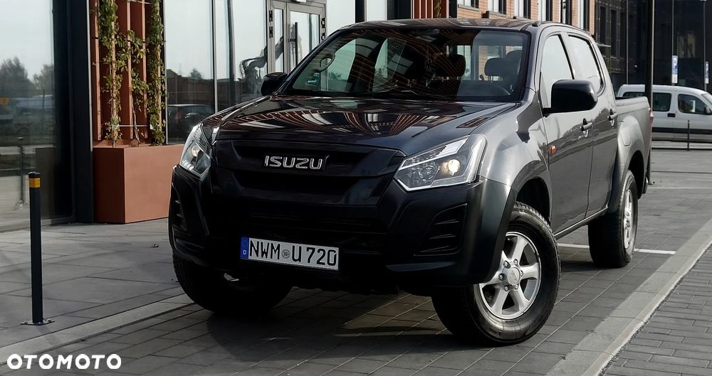 Isuzu D-Max 1.9 DC LS+ - 3
