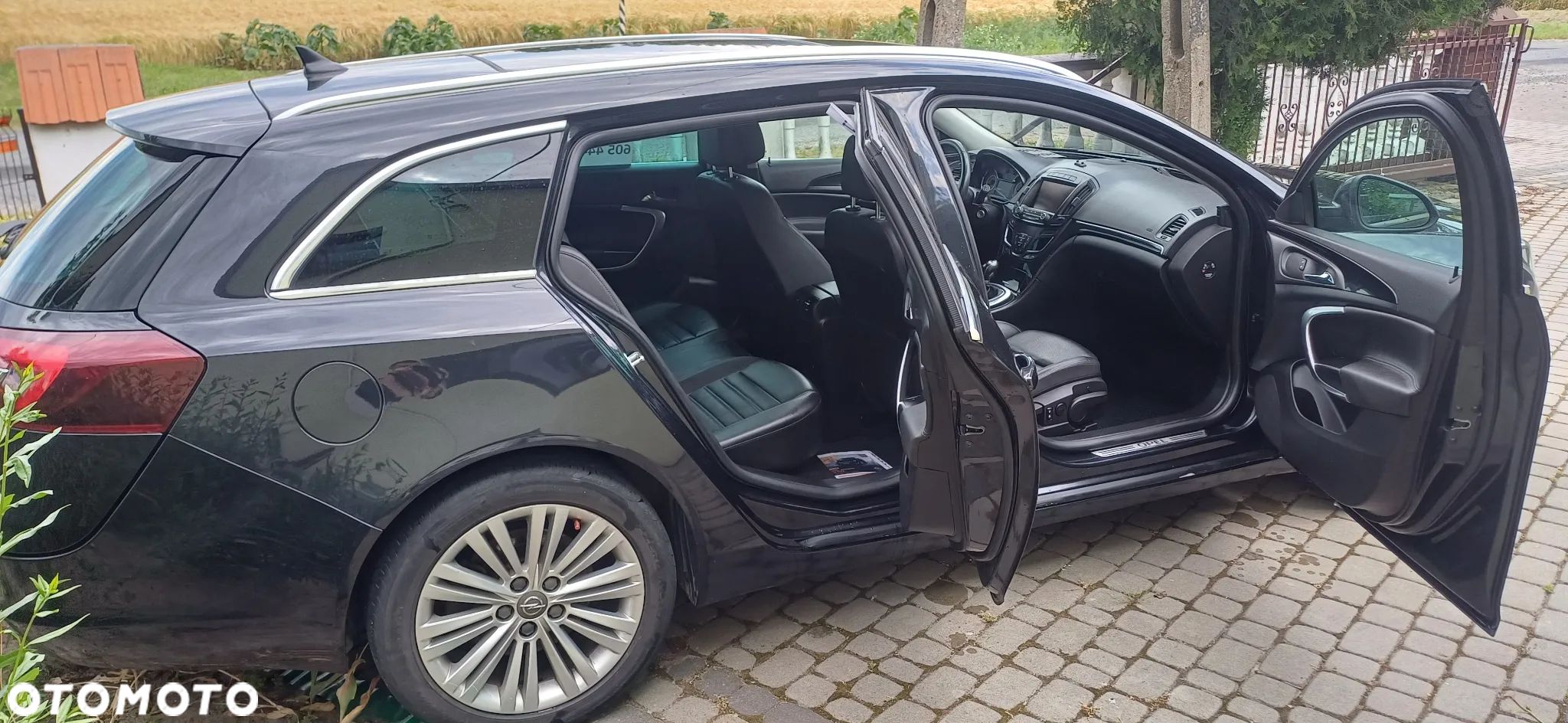 Opel Insignia - 1