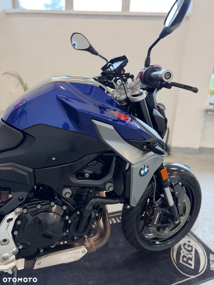 BMW F - 3