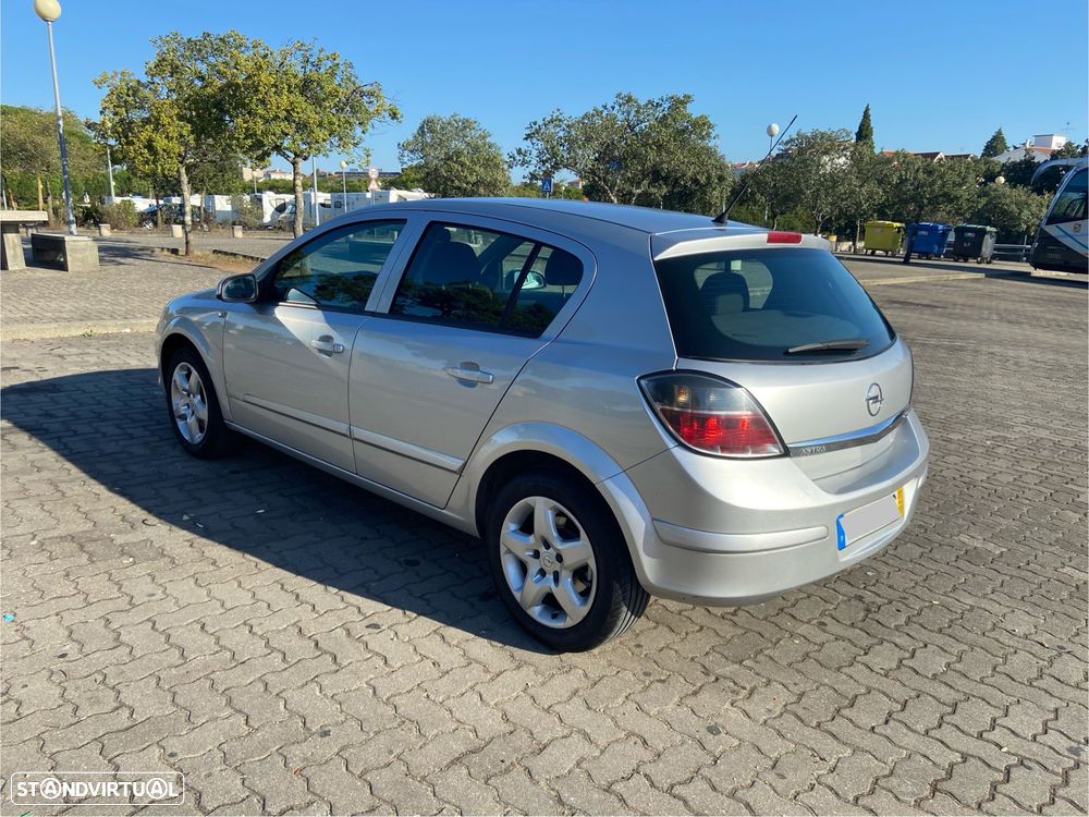 Opel Astra 1.3 CDTi Cosmo - 1
