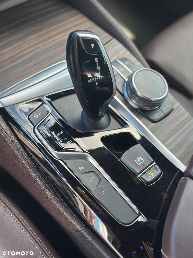 BMW 6GT 630i M Sport - 17