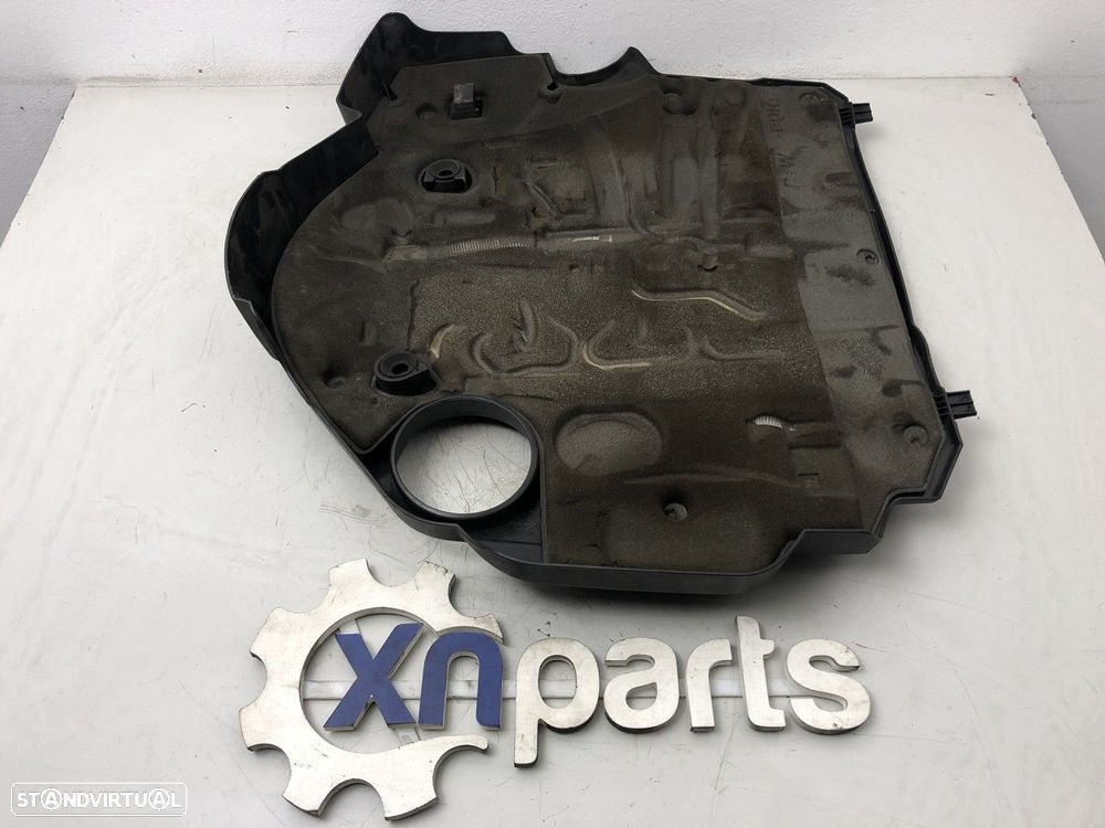 Tampa do motor Usado BMW 1 (E87) 118 d | 09.06 - 06.11 REF. 1114 7797410-08 MOTO... - 2