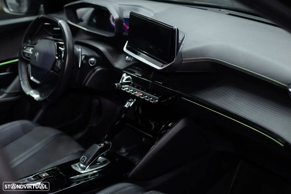 Peugeot 2008 1.5 BlueHDi GT Line EAT8 - 25