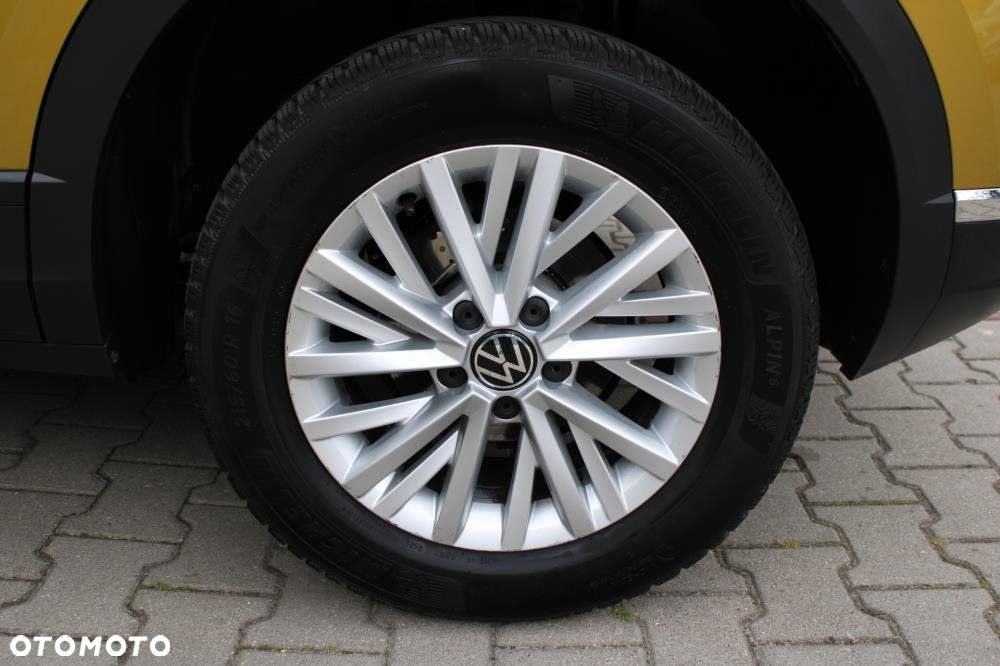 Volkswagen T-Roc - 38