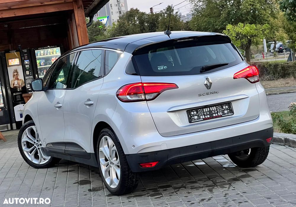 Renault Scenic - 11