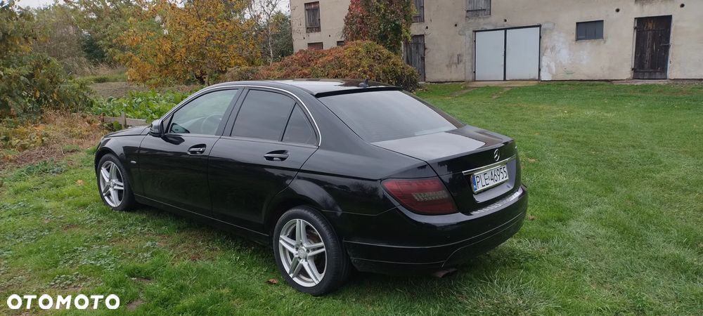 Mercedes-Benz Klasa C 180 CGI BlueEFFICIENCY - 3