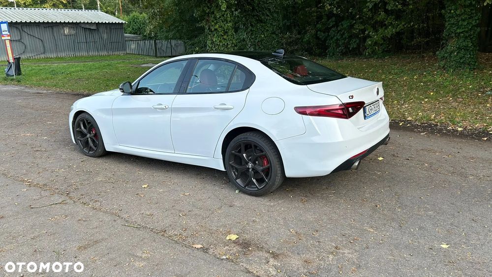 Alfa Romeo Giulia 2.0 Turbo - 3
