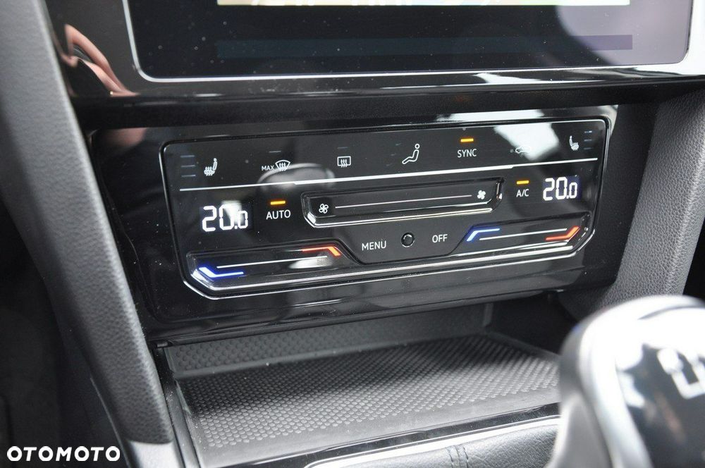Volkswagen Passat - 21
