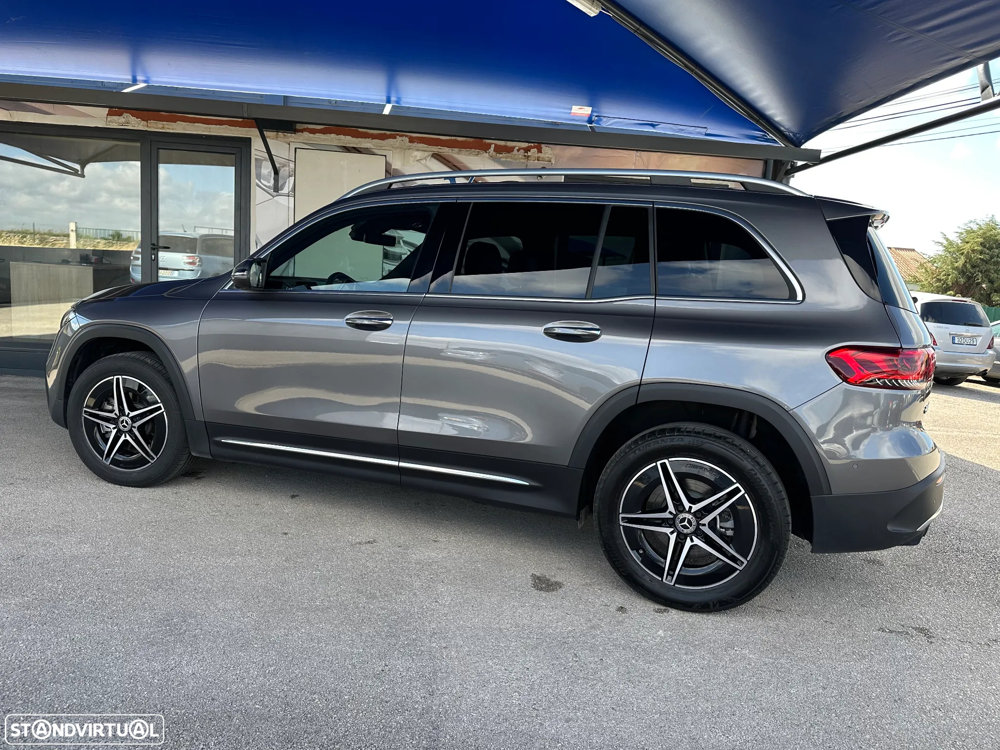Mercedes-Benz EQB 250+ AMG Line - 15
