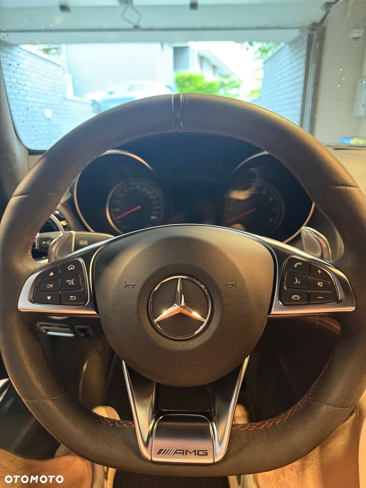 Mercedes-Benz AMG GT S - 13