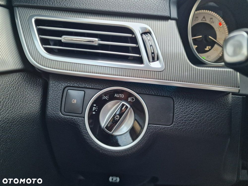 Mercedes-Benz Klasa E 200 7G-TRONIC Avantgarde - 34