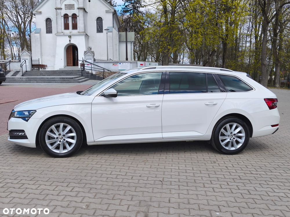Skoda Superb 2.0 TDI DSG Ambition - 11