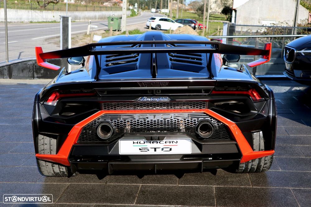 Lamborghini Huracán STO - 5
