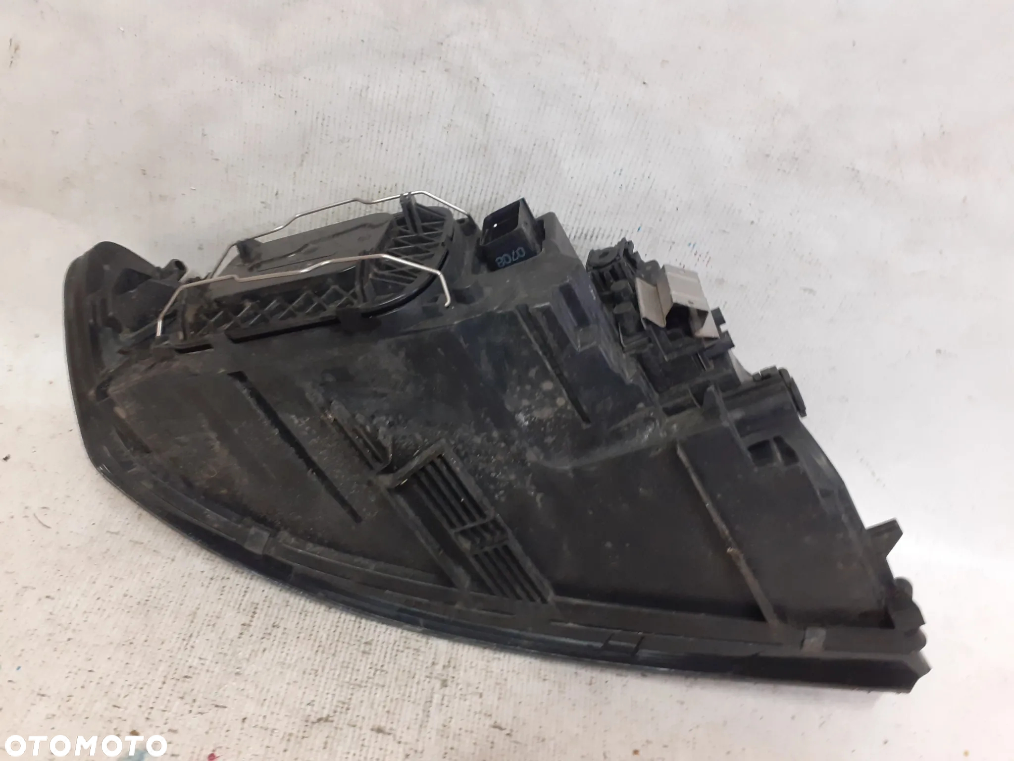 * LAMPA PRZEDNIA LEWA PRZÓD LEWO VOLVO S40 II V50 - 6