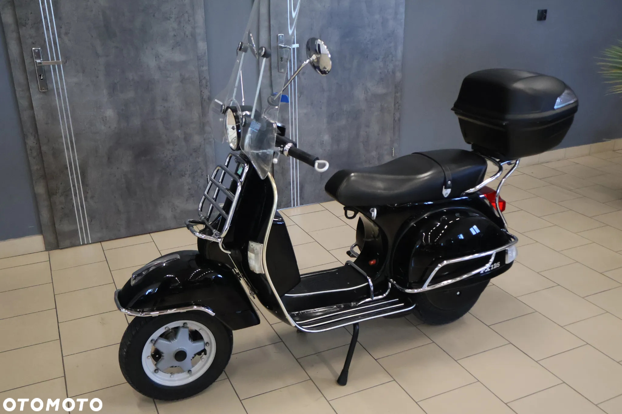 Piaggio Vespa - 12