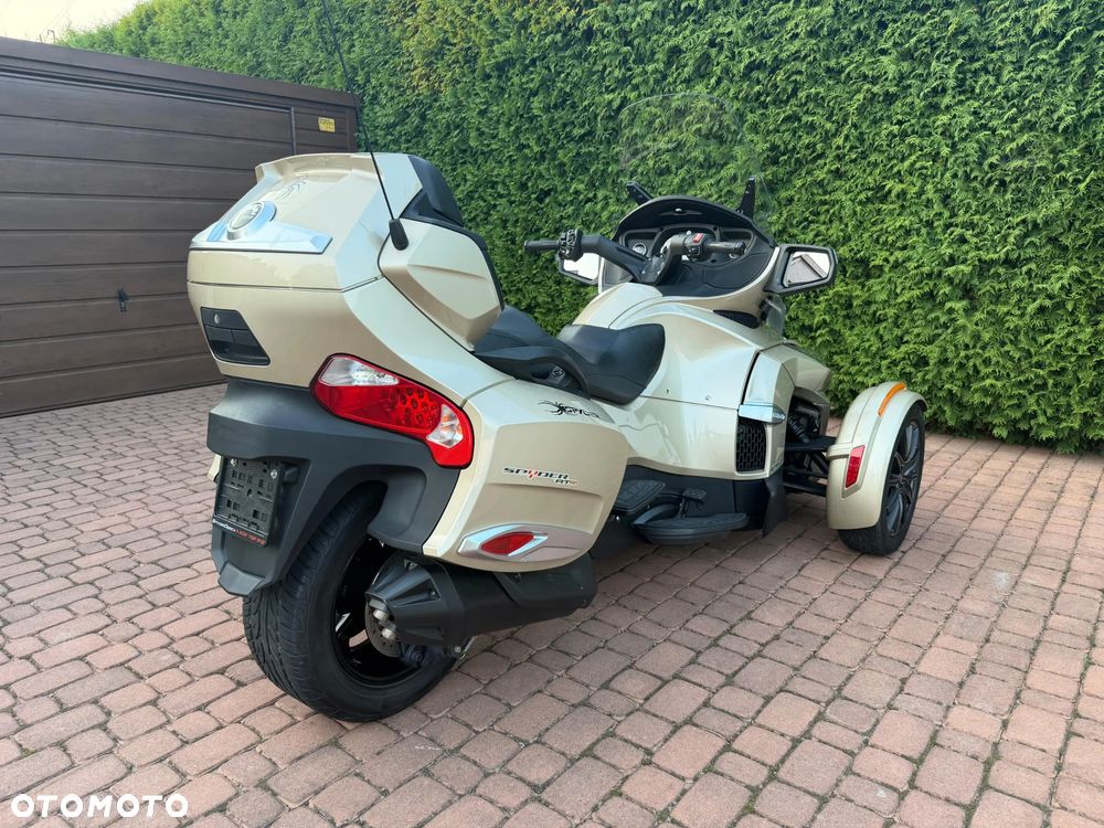 Can-Am Spyder - 5