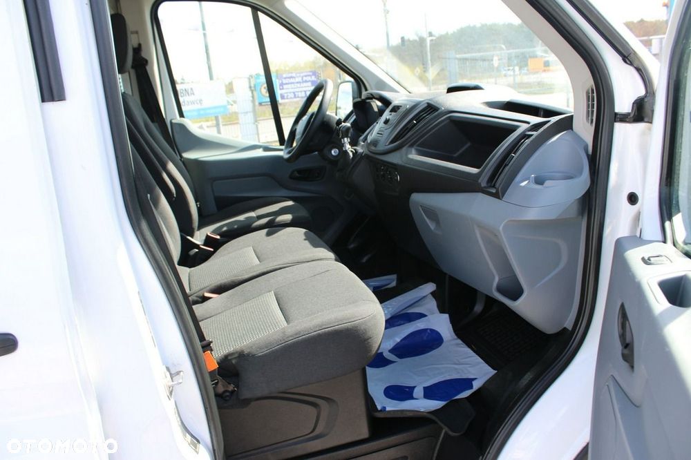 Ford Transit - 22