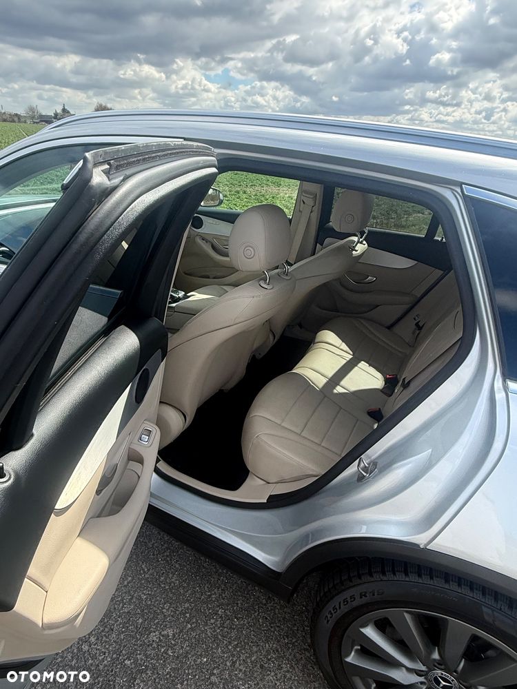 Mercedes-Benz GLC - 11