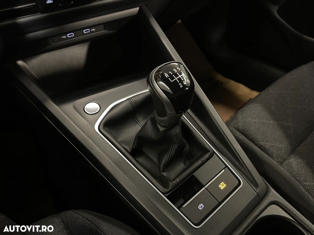 Volkswagen Golf 1.5 TSI ACT Life - 22