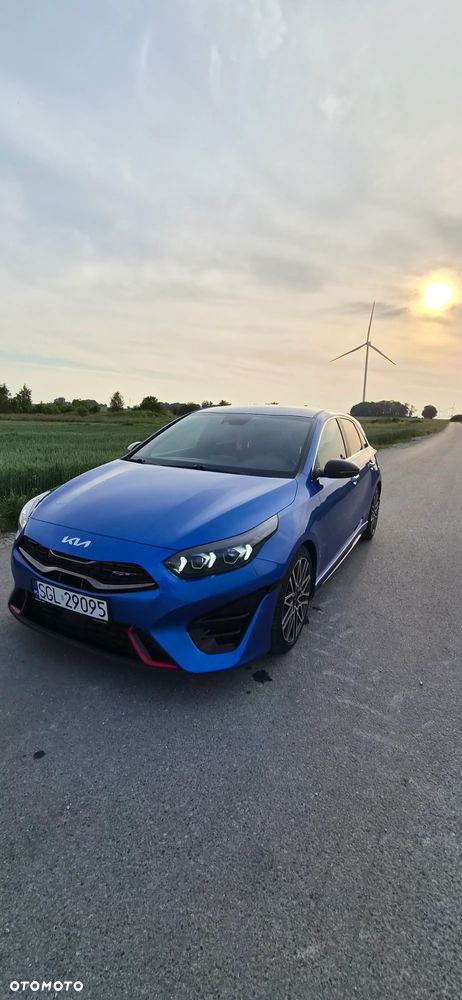 Kia Ceed - 10