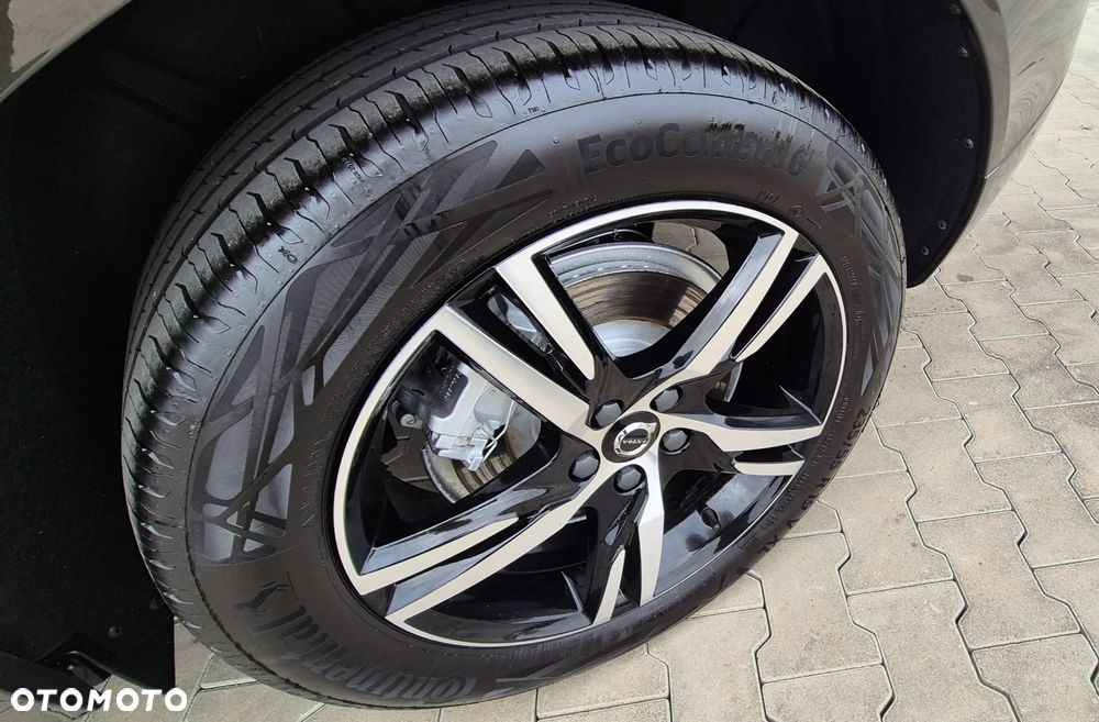 Volvo XC 60 T5 AWD R-Design - 18