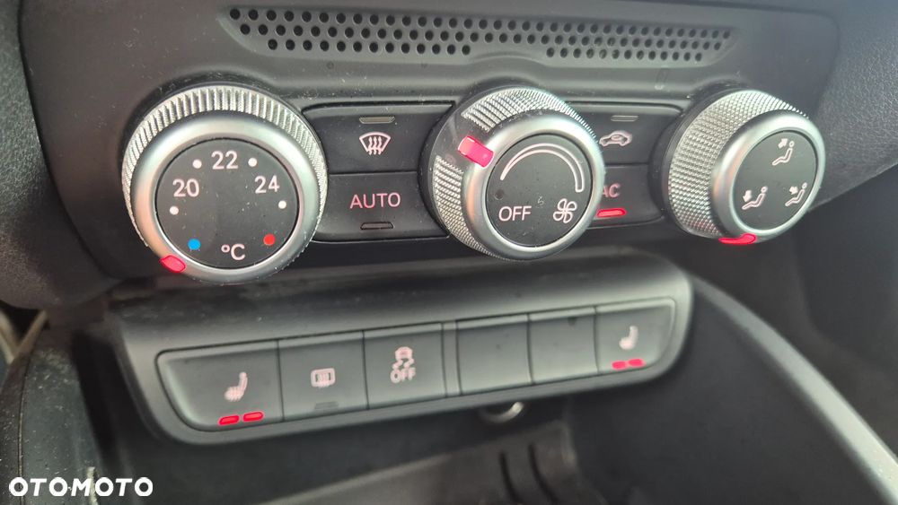 Audi A1 3-drzwiowe 1.6 TDI S line edition - 9
