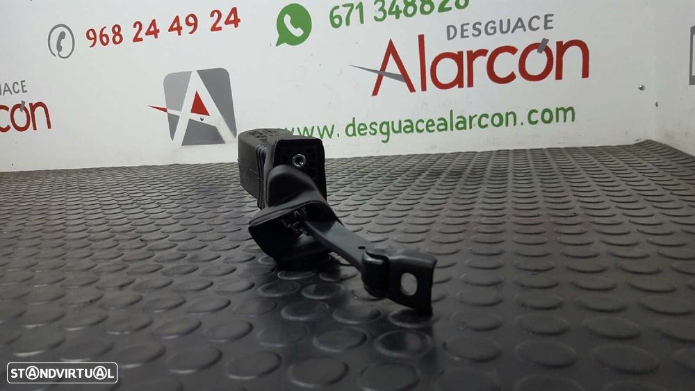 RETENTOR DA PORTA DIANTEIRA DIREITA AUDI A4 BER. (B8) BáSICO - 1