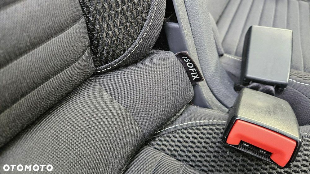 Volkswagen Touran 1.6 TDI DPF DSG Cup - 17