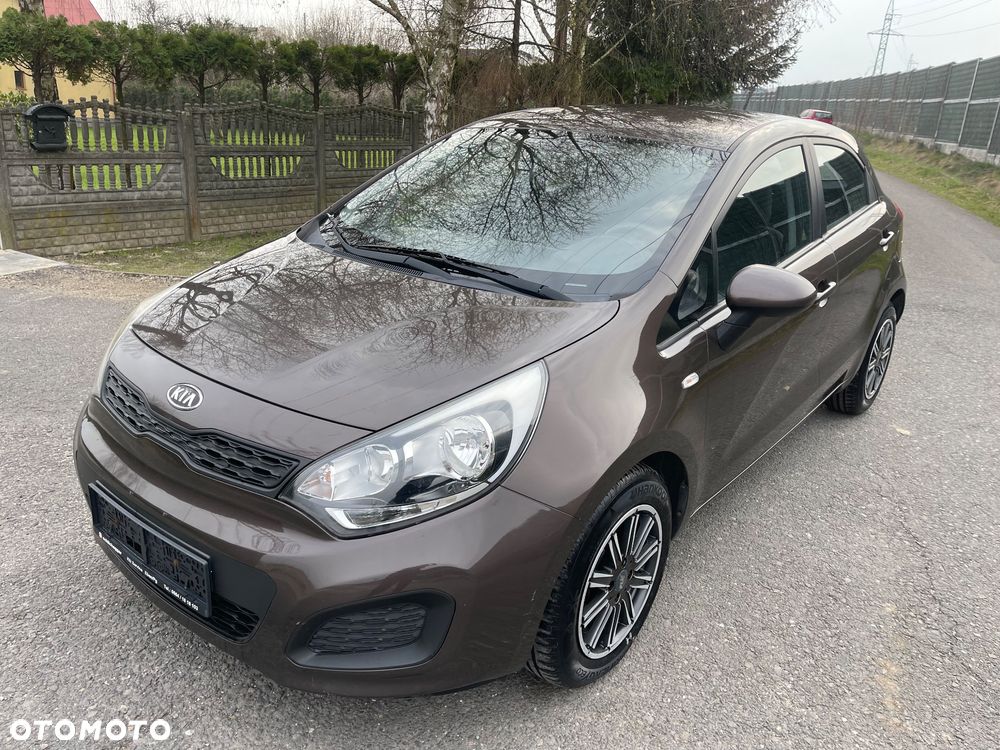Kia Rio 1.2 Dream Team Edition - 1