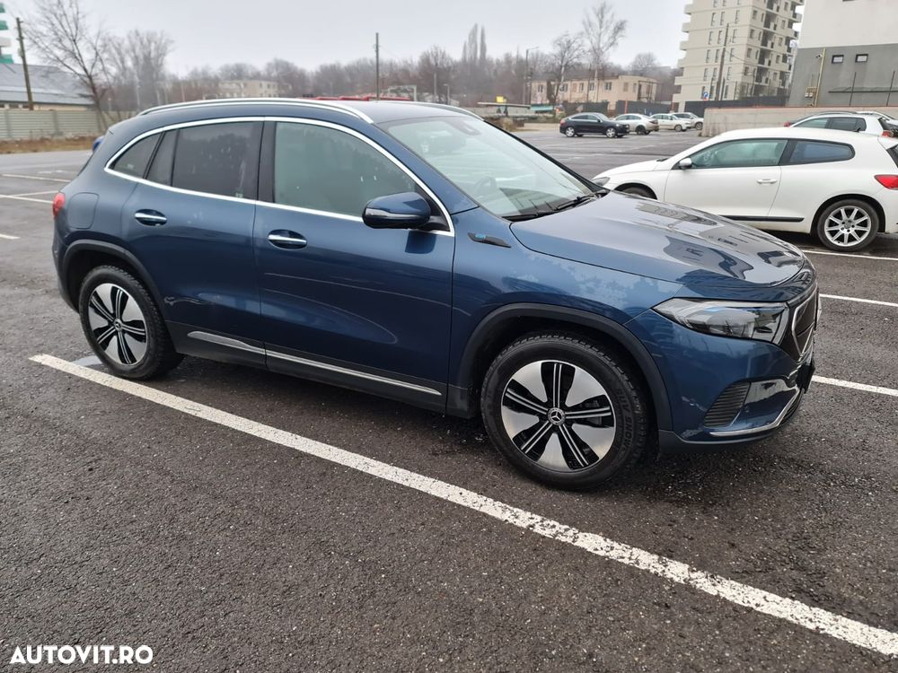 Mercedes-Benz EQA - 8