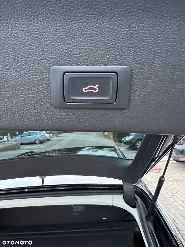 Audi A4 Avant 2.0 TDI S tronic - 35