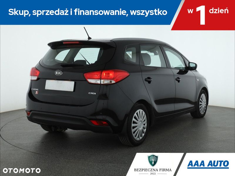 Kia Carens - 6