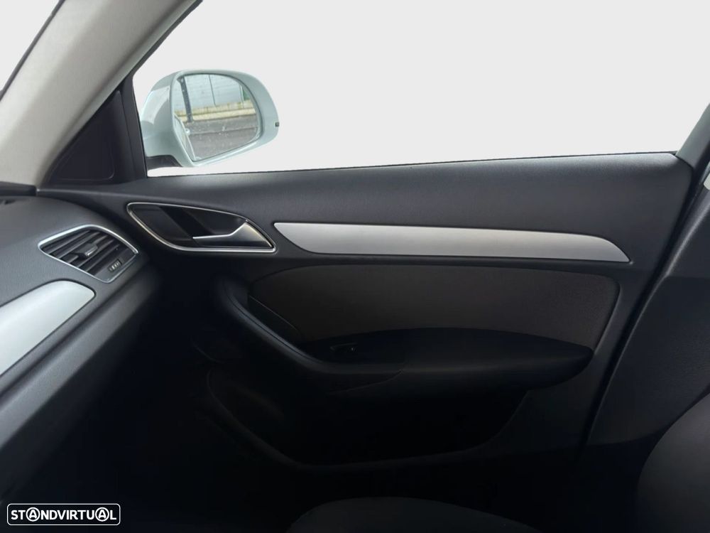 Audi Q3 2.0 TDI Design - 18