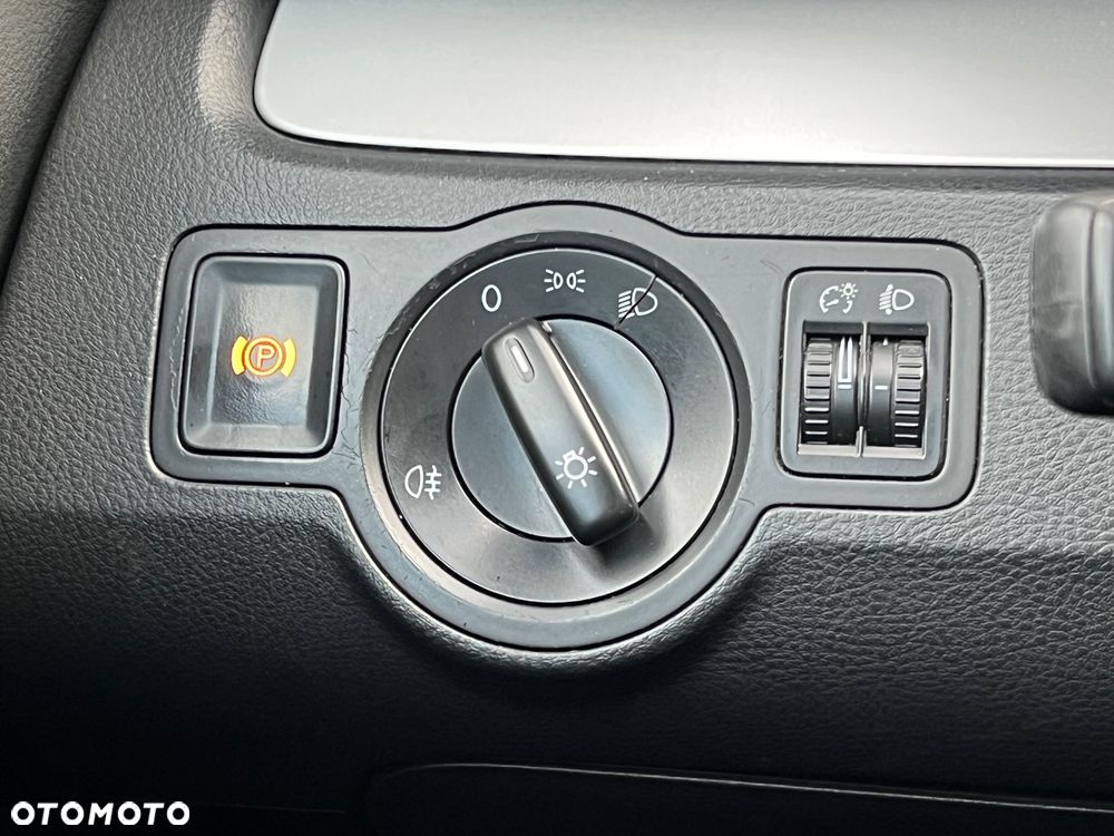 Volkswagen Passat 1.9 TDI Comfortline - 18