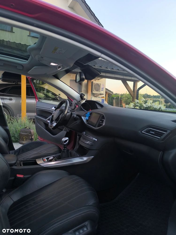Peugeot 308 1.6 THP Allure - 9