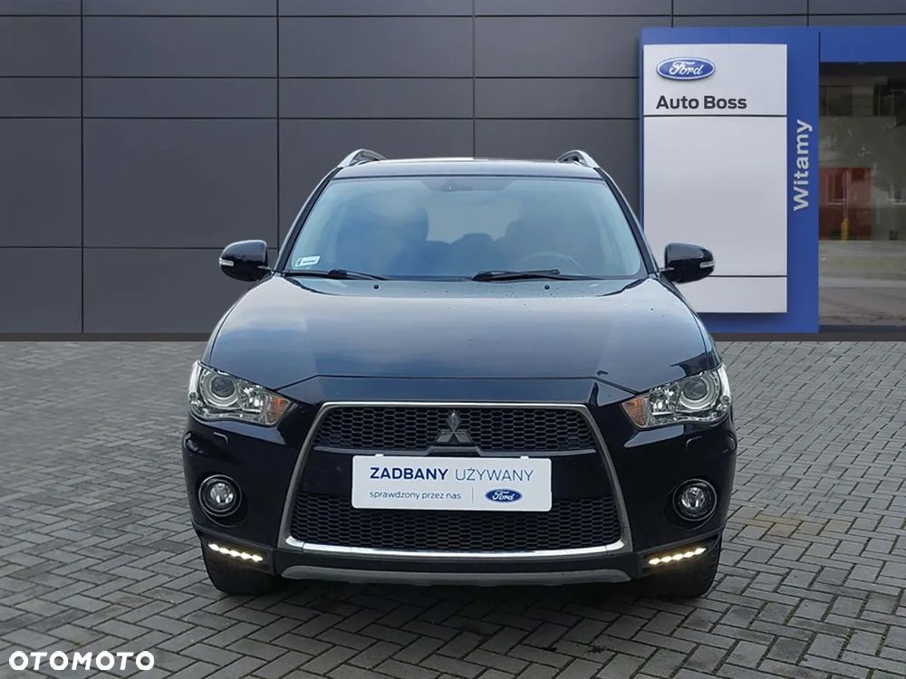 Mitsubishi Outlander 2.0 DID Instyle NAVI - 8